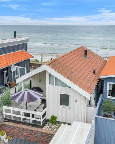 Aswith - 5M from the Sea