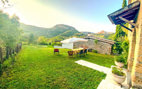 Dimora Bella Civita: Himmel, Pflanze, Natürliche Landschaft, Natürlichen Umgebung, Grundstueck, Baum, Urban Design, Gras, Einfach, Wiese