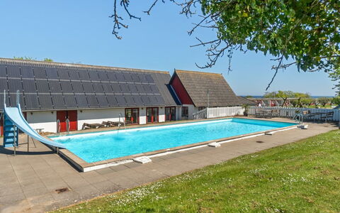 Jesper - 350M from the Sea: Schwimmbad, Schatten, Eco Hotel