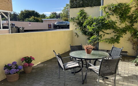 Franca - 75M from the Sea: Haus, Zuhause, Dach, Hütte, Estate, Landscaping, Gartenbauten, Abstellgleis, Bauernhaus