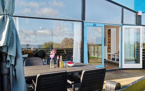 Veli - 300M from the Sea: Holz, Zuhause, Veranda, Deck, Hartholz, Dach, Holzbeize, Holzboden, Eco Hotel