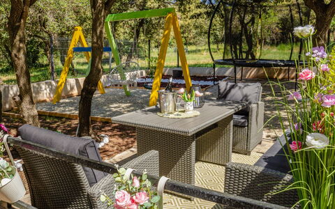 Golem: Möbel, Gartenmöbel, Garten, Stuhl, Tisch Im Freien, Frühling, Schatten, Hinterhof, Garten, Landscaping