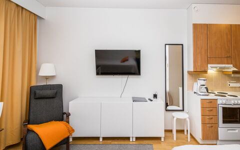 Rautulampi G14: Möbel, Interior Design, Flooring, Fussboden, Holz, Zimmer, Beleuchtung, Couch, Tabelle, Wohnzimmer