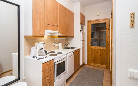 Rautulampi G14: Flooring, Möbel, Holz, Interior Design, Fussboden, Cabinetry, Küche, Major Appliance, Countertop, Küchengerät