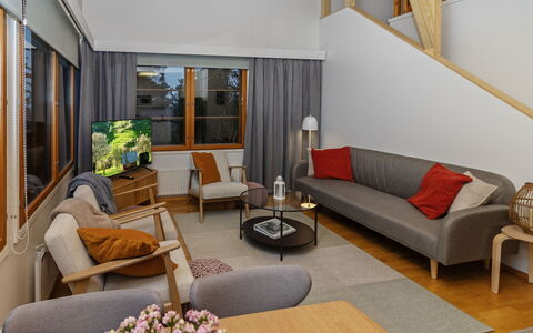Karhunvartijanmaja D4: Interior Design, Möbel, Flooring, Holz, Fussboden, Decke, Couch, Wohnzimmer, Zimmer, Wohnung
