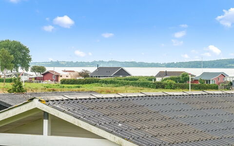 Filomena - 300M from the Sea: Haus, Dach, Zuhause, Hütte, Estate, Bauernhaus, Villa, Veranda, Abstellgleis