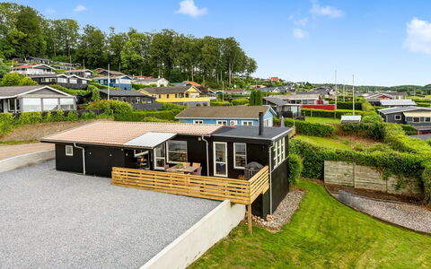 Filomena - 300M from the Sea: Haus, Dach, Zuhause, Hütte, Estate, Bauernhaus, Villa, Veranda, Abstellgleis