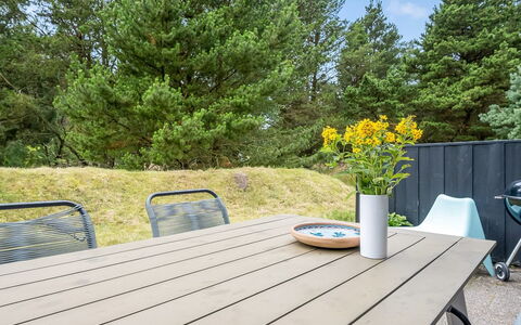 Regine - 1.1Km to the Fjord: Möbel, Gartenmöbel, Tisch Im Freien, Tabelle, Stuhl, Planke, Hartholz, Küche & Esszimmer Tisch, Garten, Picknicktisch