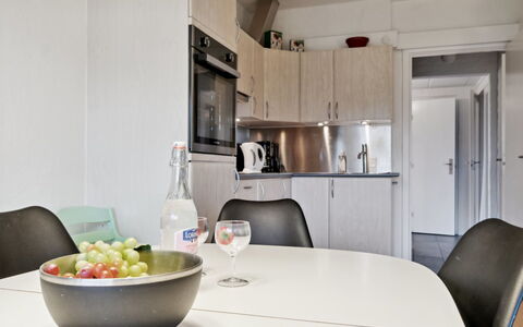 Answald - 6Km from the Sea: Wohnung, Eigentumswohnung, Estate, Balkon, Villa, Hotel