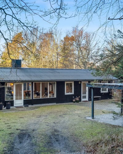Gunnil - 400M from the Sea