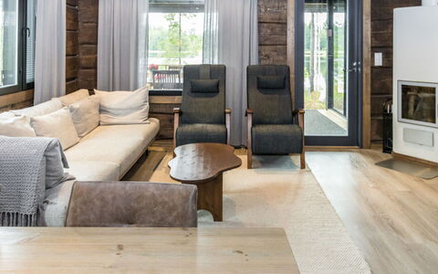 Sorolanniemi: Möbel, Interior Design, Flooring, Fussboden, Holz, Holzboden, Wohnzimmer, Zuhause, Couch, Zimmer
