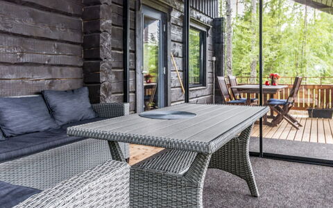 Sorolanniemi: Möbel, Holz, Veranda, Stuhl, Tabelle, Gartenmöbel, Deck, Hartholz, Tisch Im Freien, Schatten