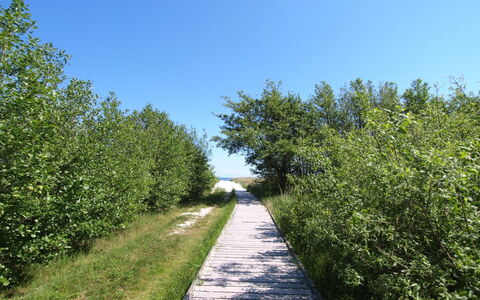 Amaru - 500M from the Sea: Gebirge, Senke, Bergdorf, Ferienort