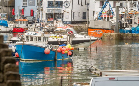 Jetty Cottage: Boot, Transportart, Fahrzeug, Wasser, Watercraft, Boote Und Boating - Geräte Und Materialien, Transport, Yachthafen, Hafen, Wasserweg