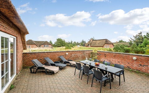 Hunved - from the Sea: Bergforms, Berg, Hügel, Gebirge, Bergstation, Menschliche Siedlung, Urban Design, Alpen, Senke, Gipfel