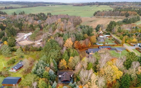 Ennignup - 600M to the Fjord: Blau, Schwimmbad, Möbel, Gartenmöbel, Resort, Stuhl, Schatten, Eco Hotel, Blumentopf