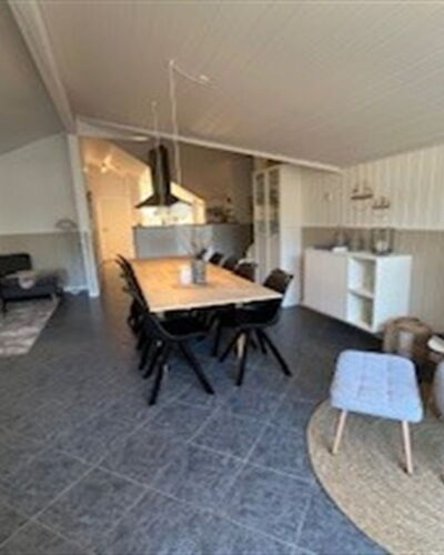 Elvin - 2Km from the Sea