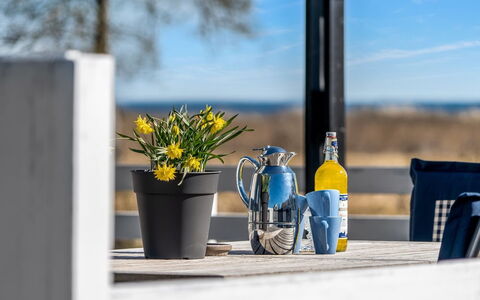 Jaike - from the Sea: Möbel, Interior Design, Flooring, Fussboden, Decke, Zimmer, Stuhl, Tabelle, Wohnung, Küche & Esszimmer Tisch