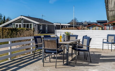 Jaike - from the Sea: Möbel, Interior Design, Flooring, Fussboden, Decke, Zimmer, Stuhl, Tabelle, Wohnung, Küche & Esszimmer Tisch