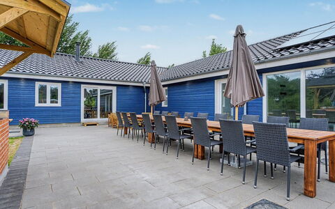 Rajna - 250M from the Sea: Wohnung, Eigentumswohnung, Estate, Balkon, Villa, Hotel