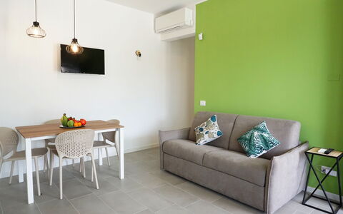Apartments In Villa Selva, Locorotondo, Puglia: Möbel, Tabelle, Eigentum, Couch, Beleuchtung, Holz, Interior Design, Flooring, Stuhl, Komfort