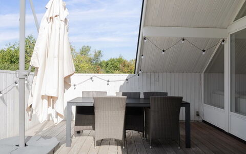 Janik - 1.3Km from the Sea: Wohnung, Eigentumswohnung, Estate, Balkon, Villa, Hotel