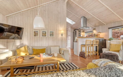 Wyanet - 600M from the Sea: Wohnung, Eigentumswohnung, Estate, Balkon, Villa, Hotel