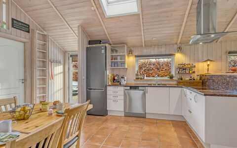 Wyanet - 600M from the Sea: Wohnung, Eigentumswohnung, Estate, Balkon, Villa, Hotel