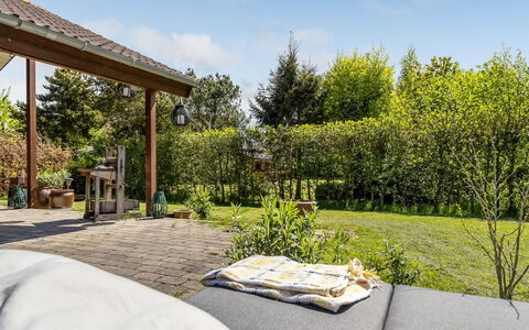 Wyanet - 600M from the Sea: Wohnung, Eigentumswohnung, Estate, Balkon, Villa, Hotel