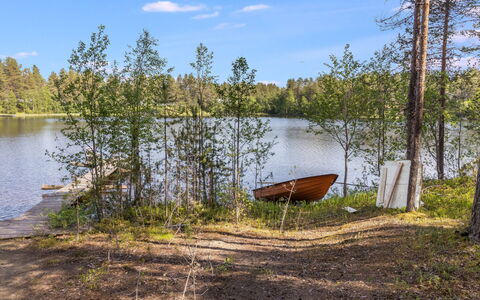 Matkajoentie 4B: Wasser, Wasservorräte, Gewässer, Baum, Natur, Natürlichen Umgebung, Natürliche Landschaft, Bank, Landschaft