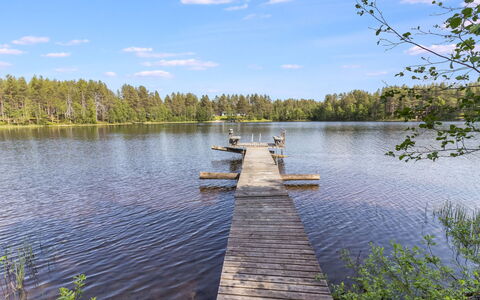 Matkajoentie 4B: Blau, Wasser, Wasservorräte, Gewässer, Natürlichen Umgebung, Natürliche Landschaft, Bank, Wasserweg, Wasserlauf, See