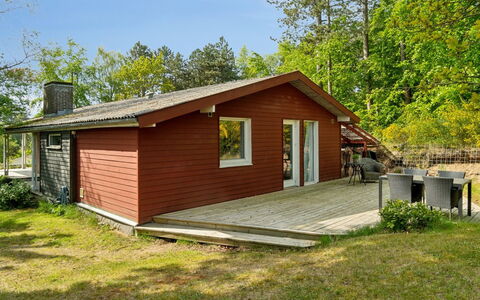Henryette - 1.5Km from the Sea: Holz, Zuhause, Veranda, Deck, Hartholz, Dach, Holzbeize, Holzboden, Eco Hotel