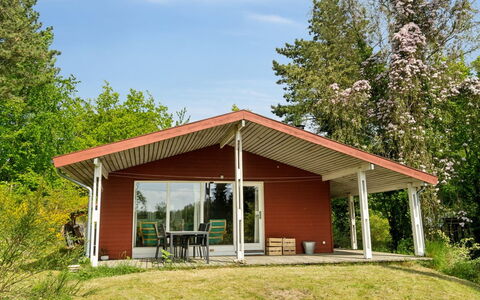 Henryette - 1.5Km from the Sea: Holz, Zuhause, Veranda, Deck, Hartholz, Dach, Holzbeize, Holzboden, Eco Hotel