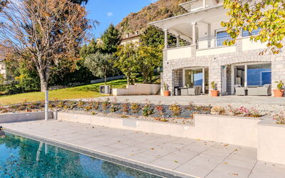 Gravedona 787: Wohngebiet, Zuhause, Estate, Garten, Villa, Villa, Landscaping, Schwimmbad, Resort, Bauernhaus