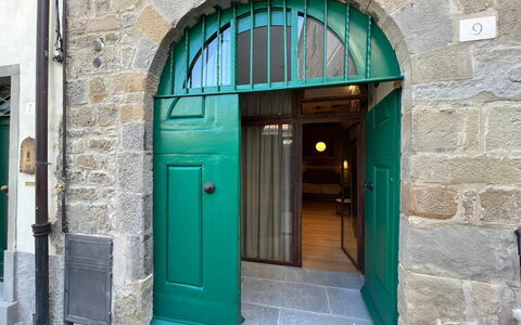 Maccari Suite: Eigentum, Gebäude, Tür, Fenster, Holz, Haus, Home Door, Fassade, Mauerwerk