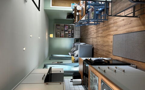 Kingfishers Lodge: Küche, Interior Design, Möbel, Flooring, Küchengerät, Countertop, Major Appliance, Haushaltsgerät, Fussboden, Herd