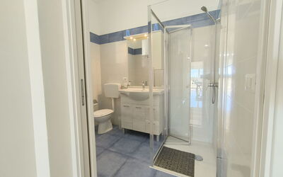 La Torre 1.2: Flooring, Fussboden, Interior Design, Zimmer, Tür, Decke, Armatur, Installation, Wohnung