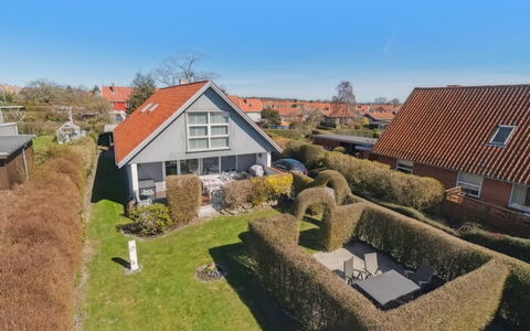Annvy - 1Km from the Sea: Wohnung, Eigentumswohnung, Estate, Balkon, Villa, Hotel