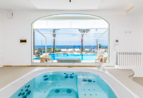 Villa Solemare: Resort, Schwimmbad, Hotel, Villa, Stuhl, Ferienort, Strandresort, Eco Hotel, Gartenmöbel, Penthouse