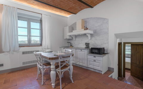 Il Borgo, Borgo Campassini, Monteriggioni: Interior Design, Flooring, Möbel, Decke, Fussboden, Zuhause, Beleuchtung, Zimmer, Countertop, Küche