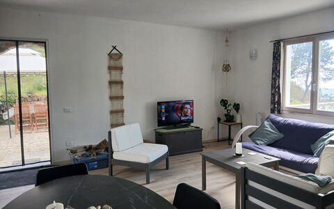Villa dei Sogni: Möbel, Flooring, Interior Design, Holz, Fussboden, Zimmer, Stuhl, Couch, Tabelle, Wohnzimmer