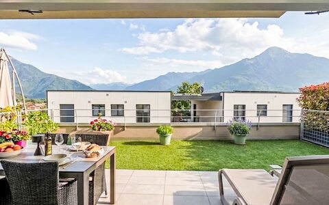 Vigna Luisa: Möbel, Stuhl, Wohnung, Balkon, Zimmerpflanze, Schatten, Resort, Gartenmöbel, Eco Hotel, Penthouse