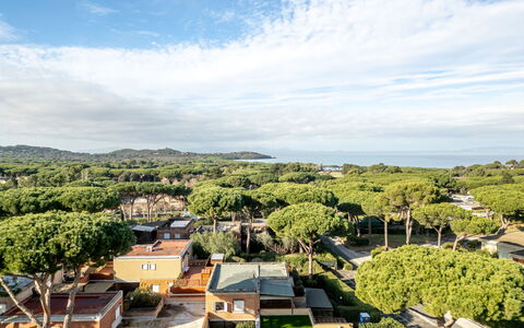 Il Gualdo: Wohngebiet, Horizont, Landschaft, Urban Design, Vorort, Vogelperspektive, Meer, Luftaufnahmen, Küste, Landscaping