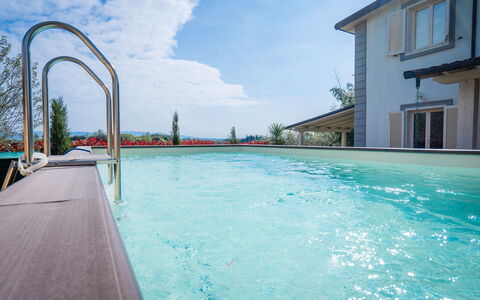 Borgo House In Florentine Hills With Pool: Schwimmbad, Blau, Resort, Verbundwerkstoff, Eco Hotel, Thermae, Freizeit, Hotel, Freizeitzentrum, Villa