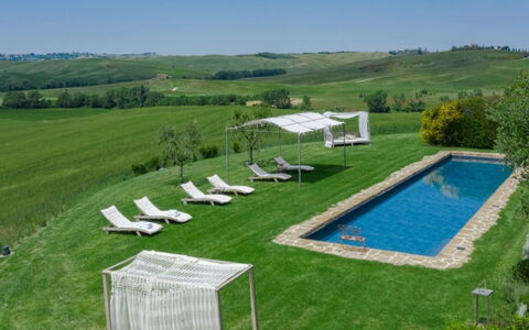 Prugnolo: Wiese, Grundstueck, Einfach, Rasen, Freizeit, Schwimmbad, Wiese, Weide, Gartenmöbel, Kunstrasen