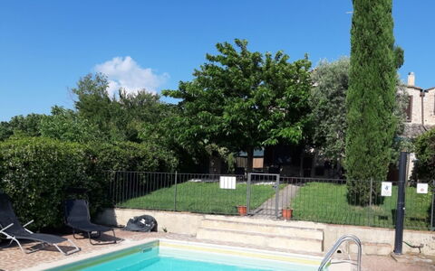 Il Bosco: Wohngebiet, Schwimmbad, Garten, Schatten, Hazienda, Estate, Hinterhof, Landscaping, Garten, Villa