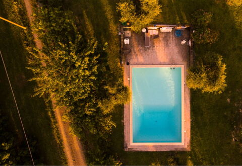 Podere Torre: Schwimmbad, Wasser, Reflexion, Resort, Freizeit, Eco Hotel, Thermae, Ferienort, Water Feature, Reflecting Pool