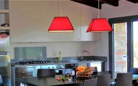 Villa la Tabaccaia: Interior Design, Möbel, Light Fixture, Flooring, Küche, Decke, Beleuchtung, Zuhause, Fussboden, Zimmer
