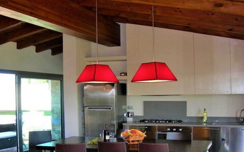 Villa la Tabaccaia: Interior Design, Möbel, Flooring, Decke, Holz, Light Fixture, Fussboden, Beleuchtung, Küche, Zuhause