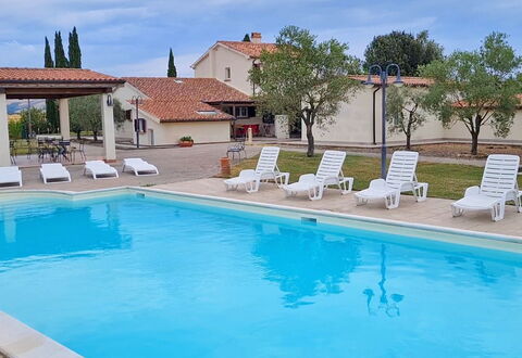 San Giuseppe Villa: Schwimmbad, Resort, Gartenmöbel, Wohngebiet, Thermae, Menschliche Siedlung, Verbundwerkstoff, Sonnenliege, Estate, Eco Hotel